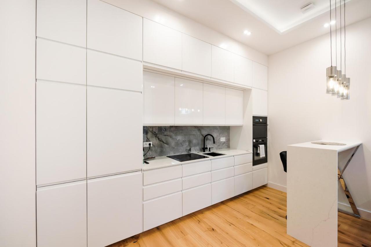 Zlota Sophisticated Apartment وارسو المظهر الخارجي الصورة